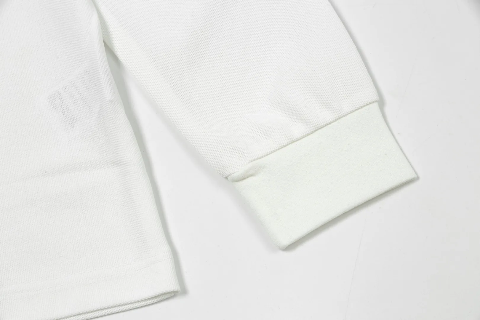 Moncler SS Premium POLO ， ， ， LOGO ， Classic ， ！ ， ， ， ， Breathable ， ， ！ ， ， ， ， ， ， ， Premium ！ Sizes：M-XXXL ：